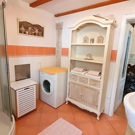 Rustic Polona